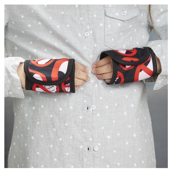 Hasbro Get a Grip Game - Picture 5 of 5